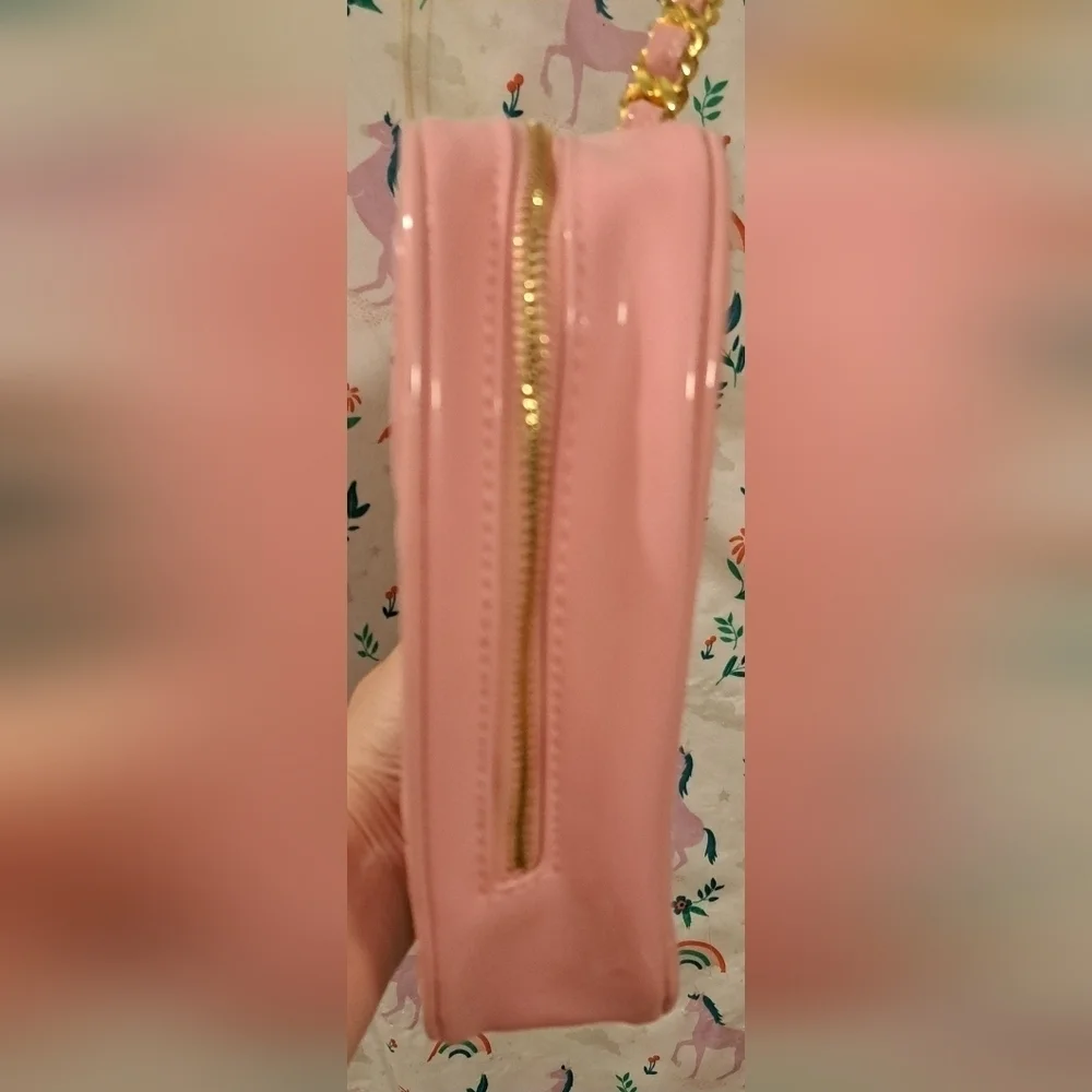 NWOT Truly Pink Patent Quilt Heart Travel Cosmetic Beauty Purse Bag